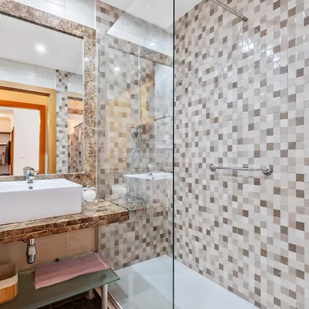 Lux Garden View By Homie