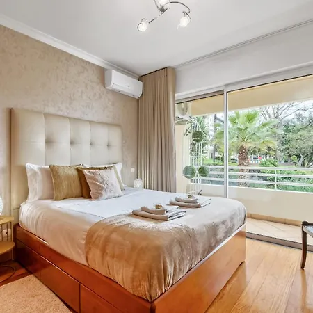 Lux Garden View By Homie *