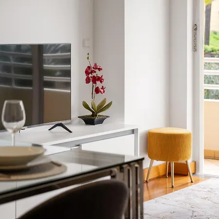 Apartment Lux Garden View By Homie