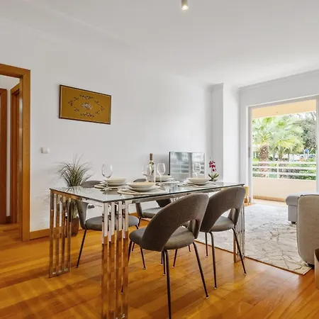 Apartment Lux Garden View By Homie *